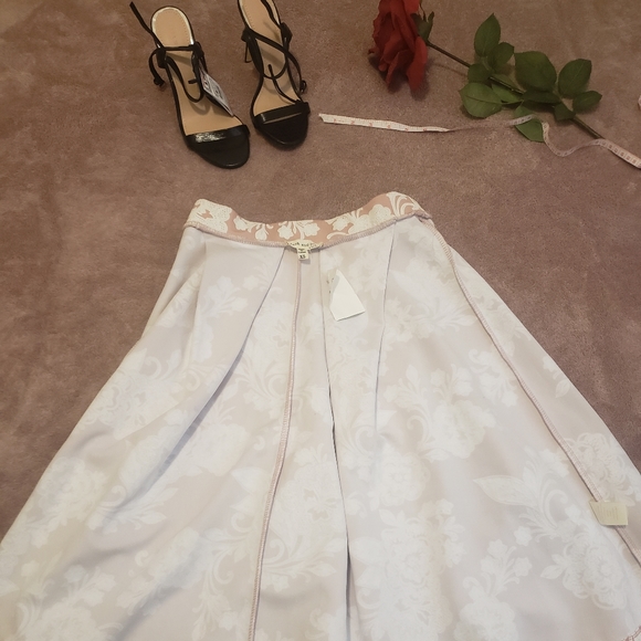 Georgeous - Color as in picture - Picture 4 of 4